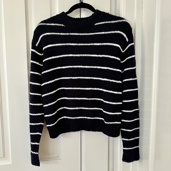 Vince Sweater - S - Picture 1 of 3